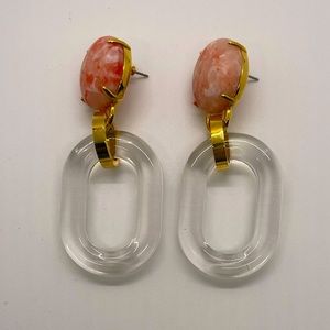 Lele Sadoughi GORGEOUS peachy stone/ golden accented clear acetate rings.